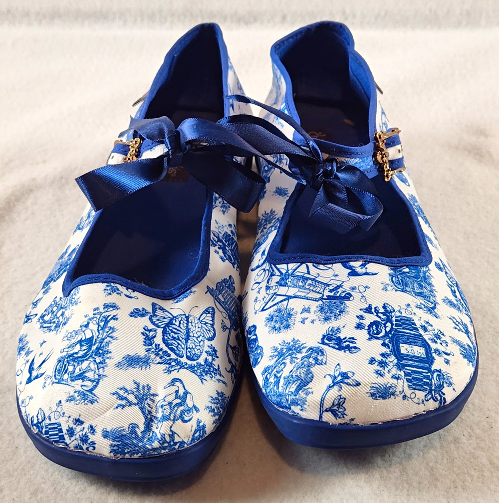 Hot Chocolate Design Blue/White "Toiles De Jouy 2" Mary Jane Flats Sz 11.5
